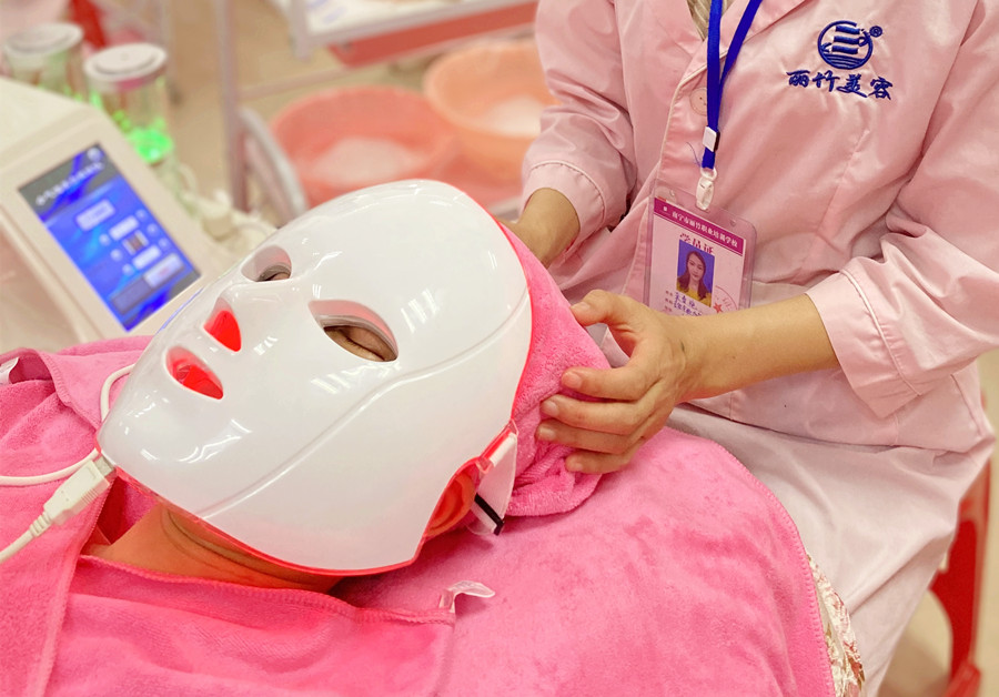 學美容儀器的基礎：小氣泡多久做一次？