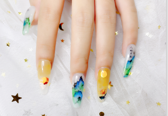 水墨山水美甲 ，廣西美甲學校彩繪美甲作品