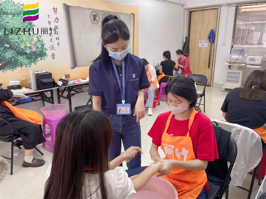 美甲手部護(hù)理的重要性，廣西美甲實(shí)操教學(xué)