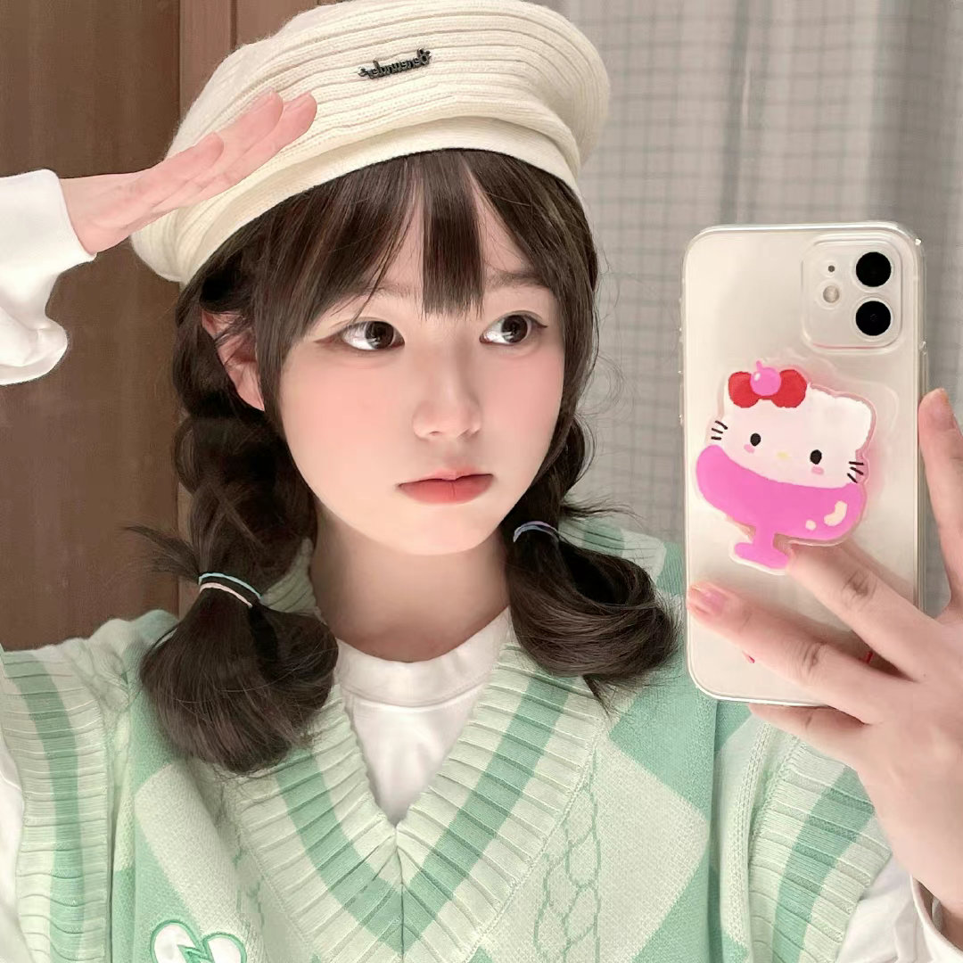 貝雷帽編發(fā)教程，廣西化妝編發(fā)培訓(xùn)班分享