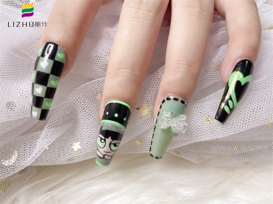 卡通棋盤格美甲，南寧美甲學校實訓作品