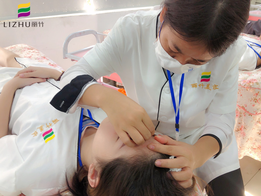 紋眉后的隱藏注意事項，廣西紋繡學(xué)紋眉幫你總結(jié)