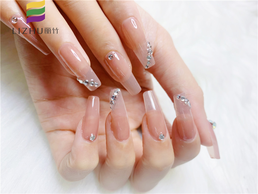 冬天做美甲的注意事項，南寧培訓美甲師課件教學內(nèi)容