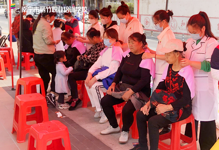 美容社會(huì)實(shí)踐活動(dòng)，廣西美容職業(yè)學(xué)校專業(yè)技能贏口碑