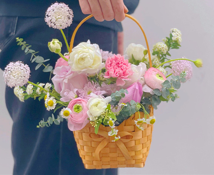 韓式手提花籃，南寧鮮花培訓(xùn)作品
