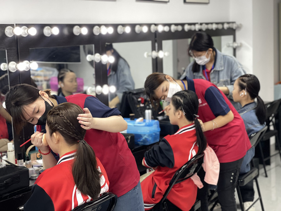 化妝品使用方法：如何使用高光？