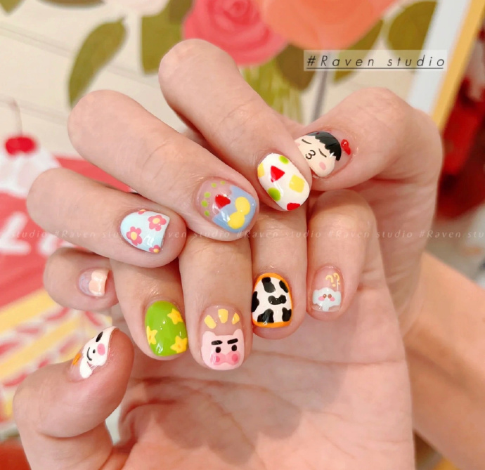 卡通手繪美甲，廣西美甲款式造型學校推薦