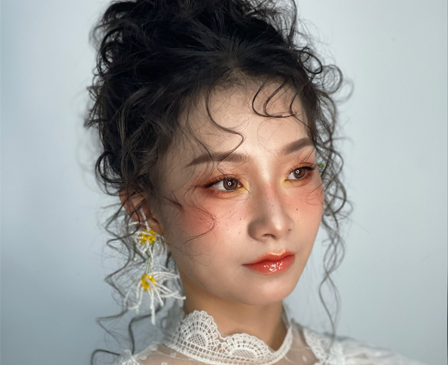 日系風尚新娘，廣西新娘造型彩妝學(xué)校作品