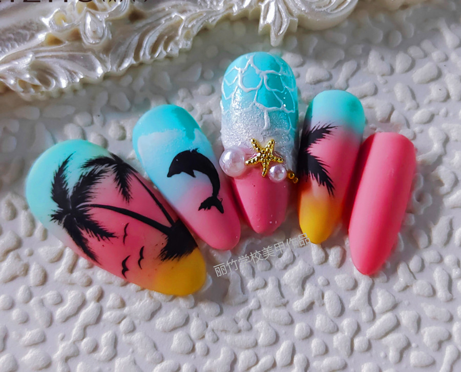 夏日海灘美甲，全部都是海的味道