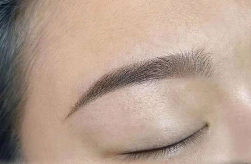 紋眉怎么選顏色？廣西南寧紋繡學(xué)校教你