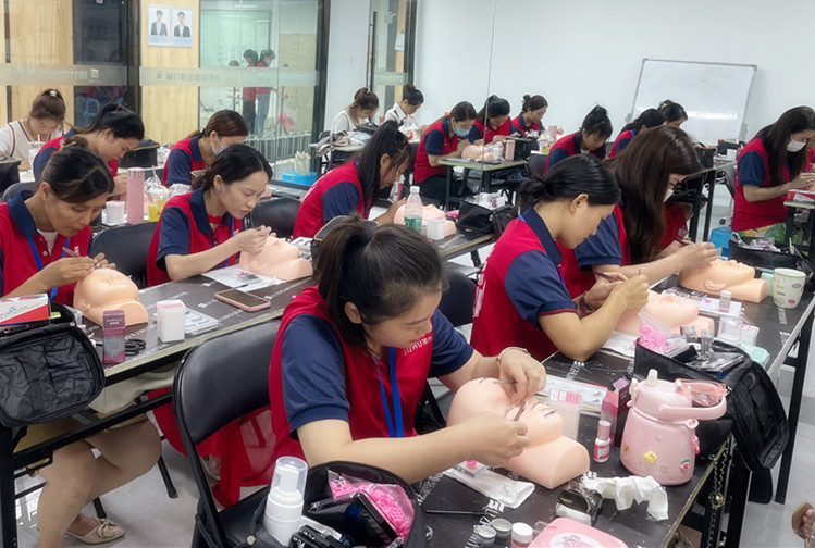 廣西南寧美睫培訓(xùn) | 廣西美睫學(xué)校哪家好？