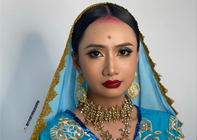 異域風(fēng)情印度妝，南寧化妝培訓(xùn)舞臺(tái)妝