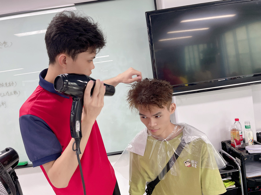 1694057033544427.jpg IMG_0090.JPG