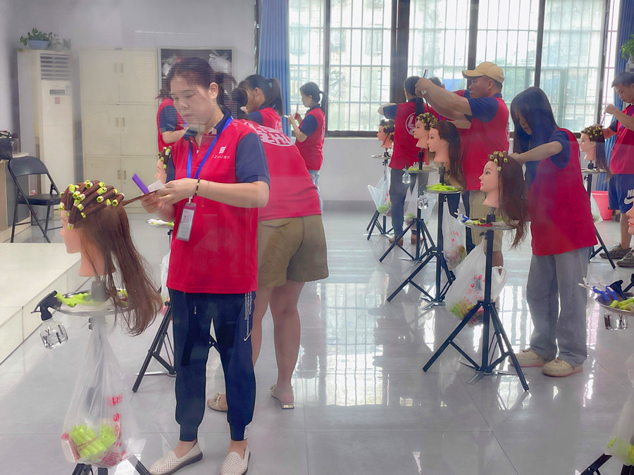 美發(fā)卷發(fā)杠的操作，零基礎學卷發(fā)