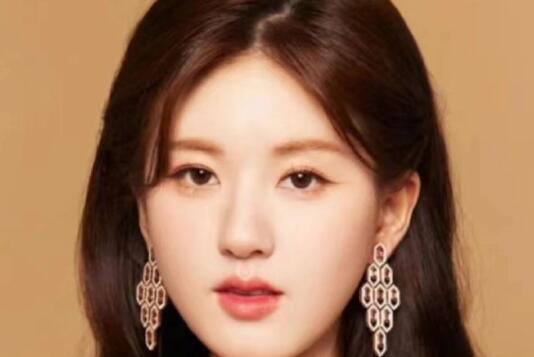 南寧化妝基礎(chǔ)：趙露思同款秋日橙色眼妝