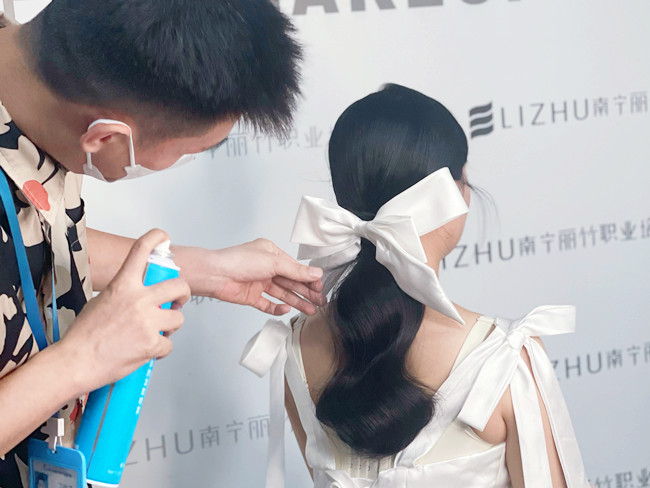 簡約韓式新娘手法要點概述，廣西化妝學(xué)校教學(xué)筆記