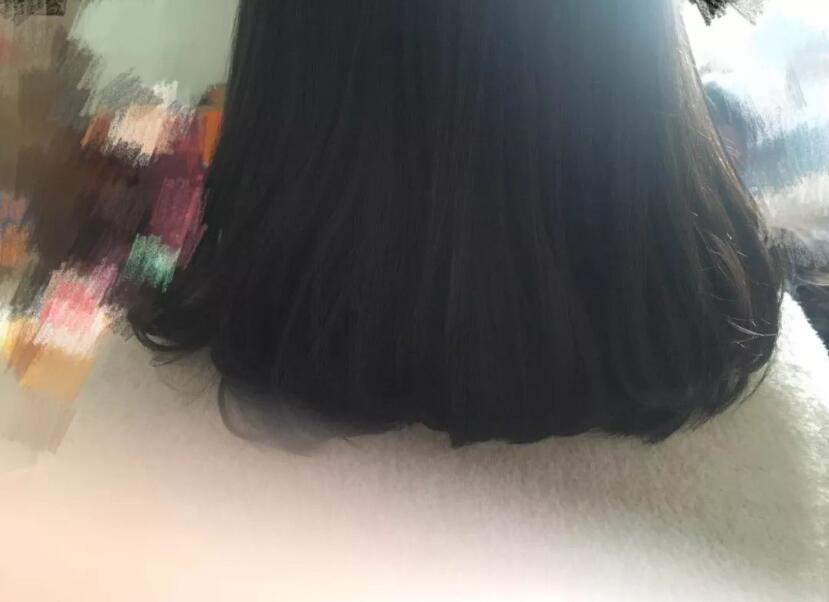 廣西燙發(fā)專業(yè)課程：怎么用卷發(fā)器做內扣發(fā)型？