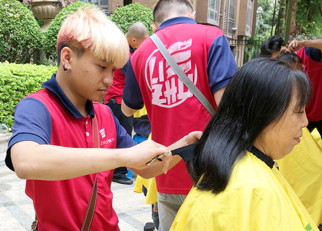 廣西美發(fā)職業(yè)技術(shù)學(xué)校美發(fā)免費(fèi)活動(dòng)