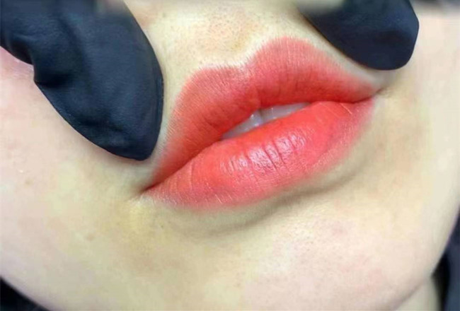 紋唇的顏色要怎么選擇？零基礎(chǔ)學(xué)紋唇