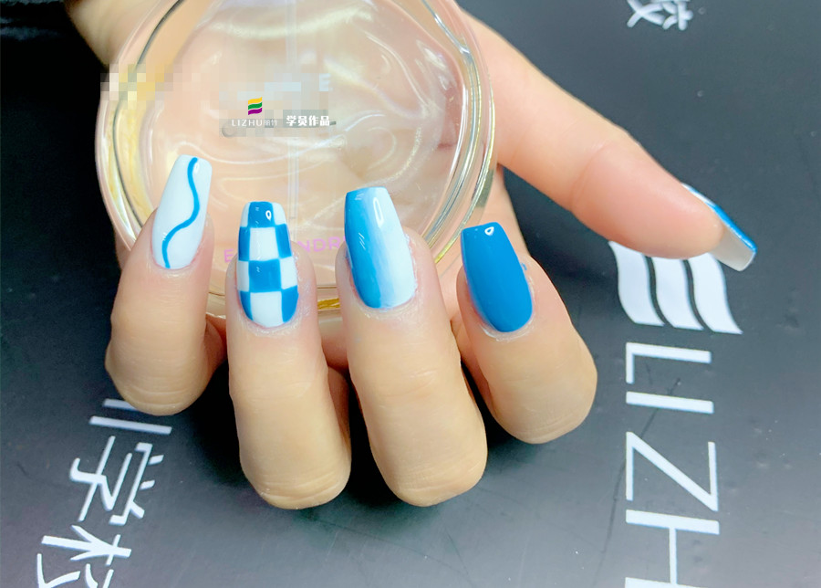 指甲油顏色選擇的技巧，美甲基礎講解