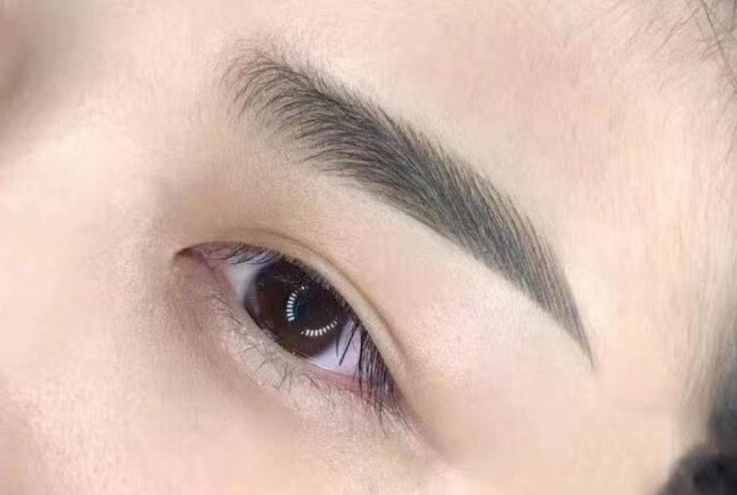 廣西學(xué)紋眉：紋眉哪種好看自然？