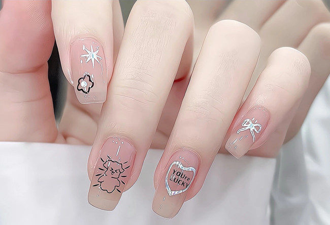 秋冬顯白裸色美甲，南寧美甲店推薦