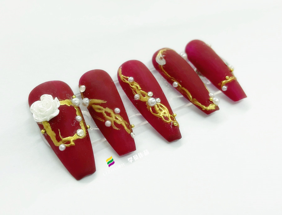 新年紅色美甲，廣西學(xué)美甲款式