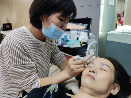 紋繡色乳挑選原則，零基礎紋眉教學