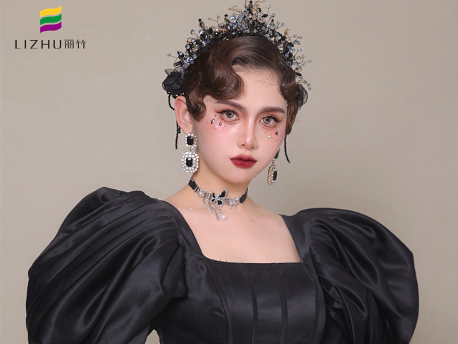 暗黑系復(fù)古造型，南寧化妝旅拍作品