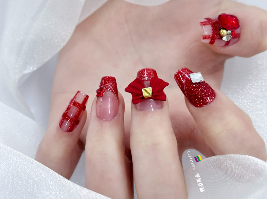 格紋法式美甲，廣西美甲造型設(shè)計(jì)作品