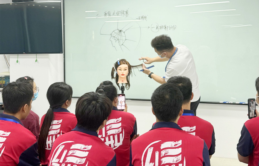 美發(fā)夾剪基礎(chǔ)知識，廣西剪發(fā)理發(fā)教案