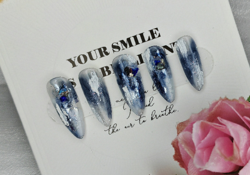 冰川暈染美甲，廣西美甲短期培訓(xùn)班課堂作品