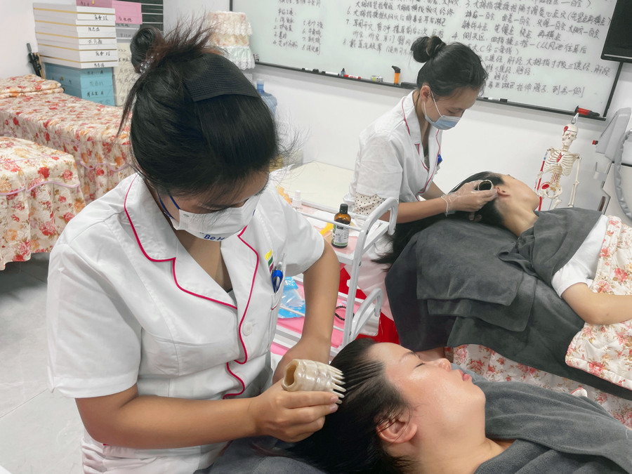 頭療養(yǎng)發(fā)基本流程，南寧頭皮養(yǎng)發(fā)護理班實操講解