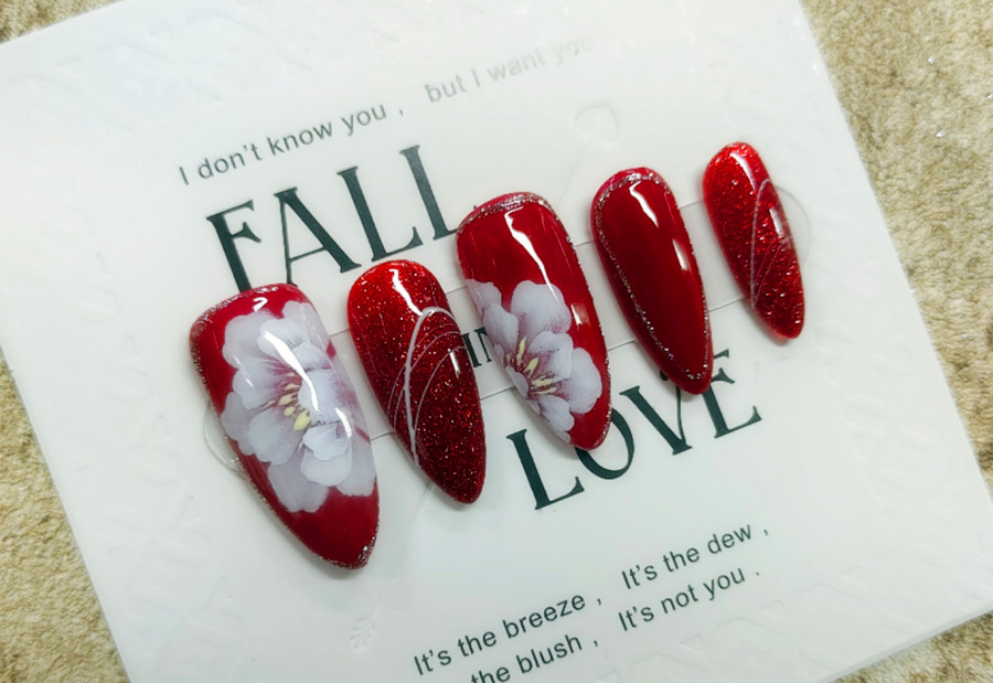 3D甲排筆美繪畫技巧，告訴你南寧美甲培訓去哪里？