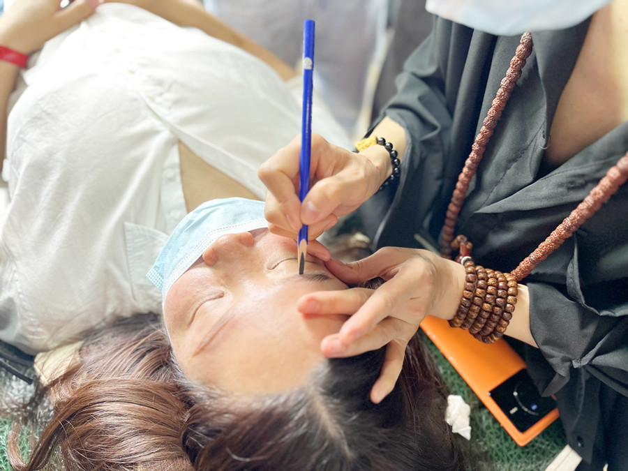 為什么現(xiàn)在這么多人做紋眉？南寧紋繡專業(yè)正規(guī)學(xué)校講解