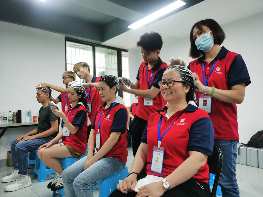 中式洗頭的過(guò)程 | 廣西學(xué)洗頭去哪里？