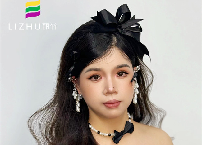 千金披發(fā)造型，學(xué)化妝美沒(méi)經(jīng)驗(yàn)作品