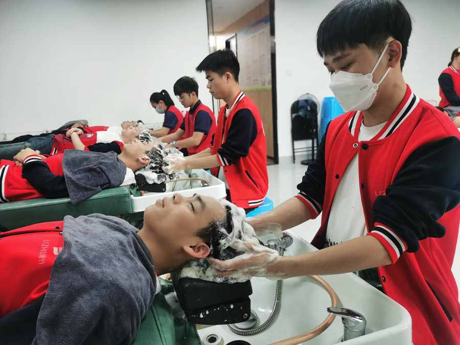 1725940601818973.jpg 900.jpg