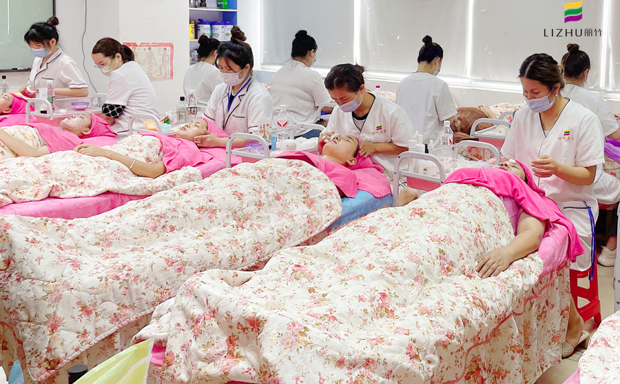 假期還債式護膚，南寧美容護膚培訓教學