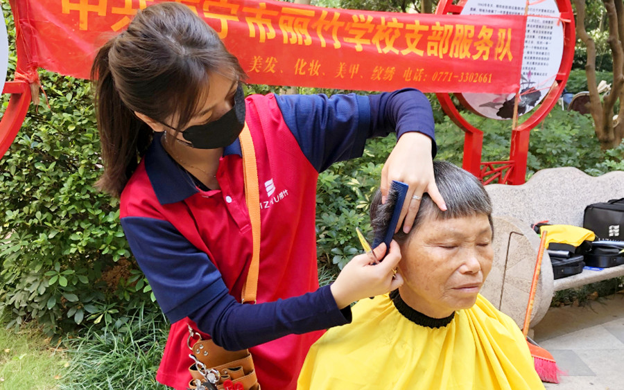 頭發(fā)的軟硬和什么有關？從零開始學美發(fā)廣西