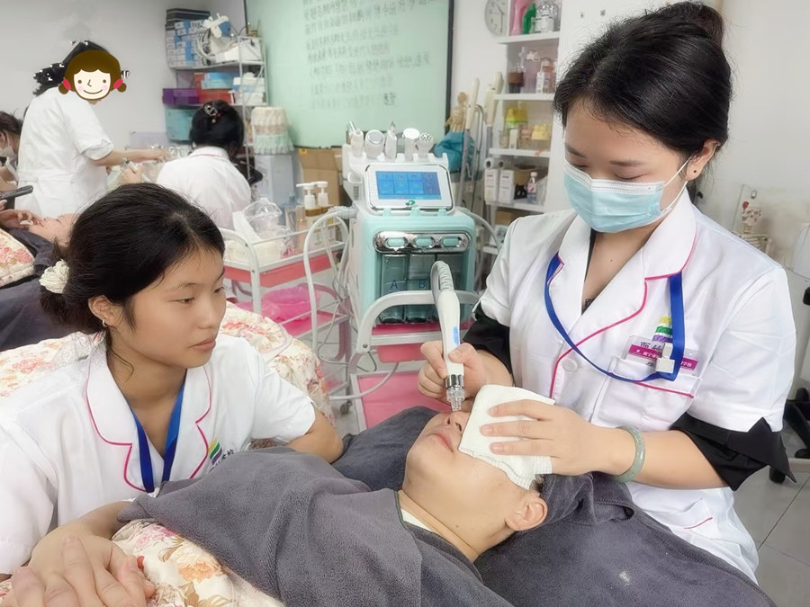 你的皮膚適合做小氣泡嗎？學(xué)皮膚管理零基礎(chǔ)