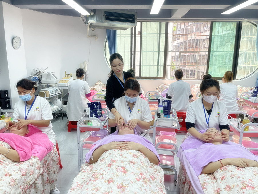 廣西皮膚管理美容師：換季如何正確護(hù)膚？