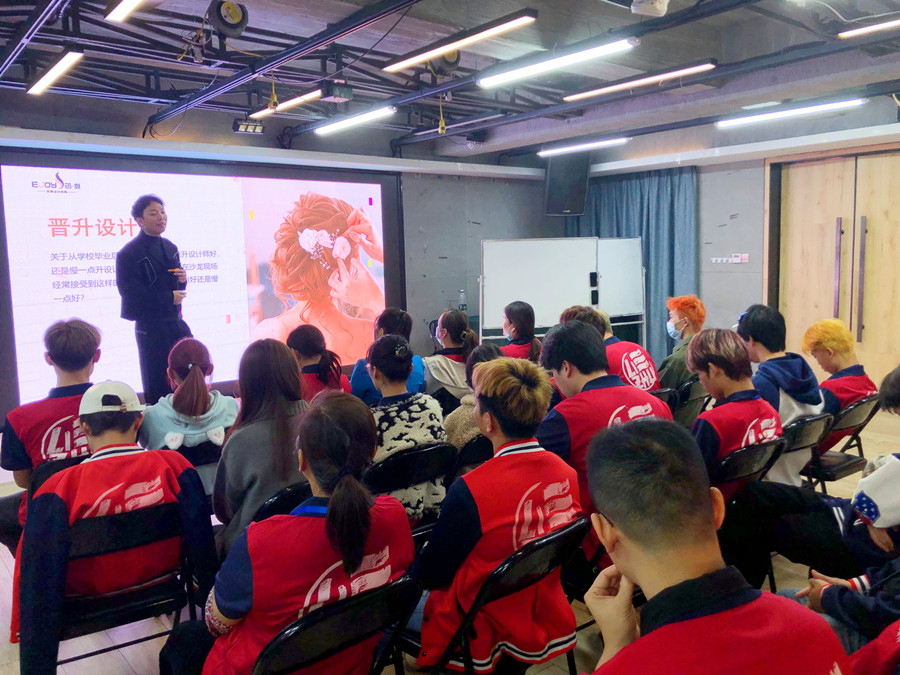 廣西美發(fā)畢業(yè)找工作：印·覺形象設(shè)計機構(gòu)專場