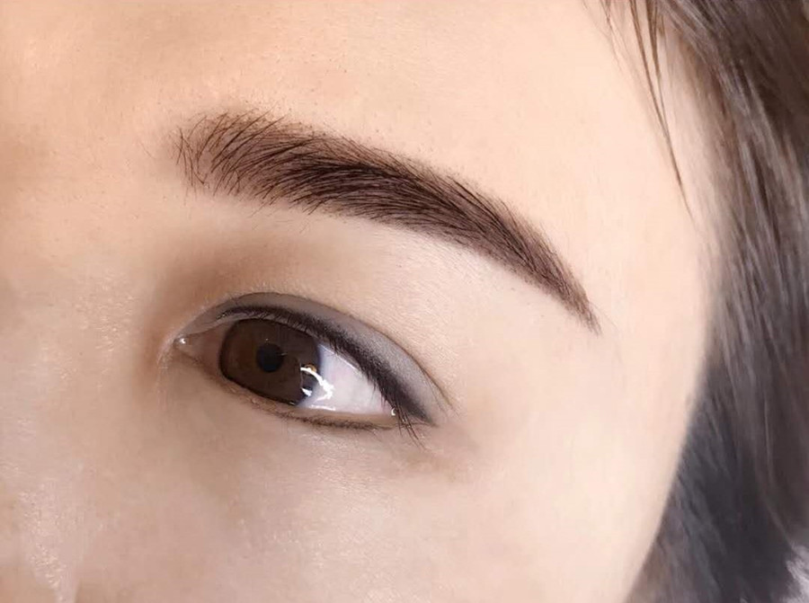 紋美瞳線的操作步驟，南寧學(xué)紋美瞳線