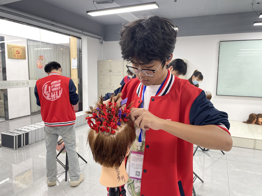 女士流行燙發(fā)款式：燙發(fā)類型有哪些？