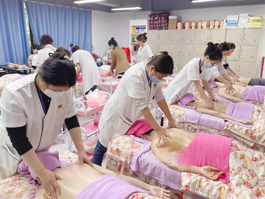 肩部按摩操作注意事項(xiàng)，廣西美容健康管理手法講解