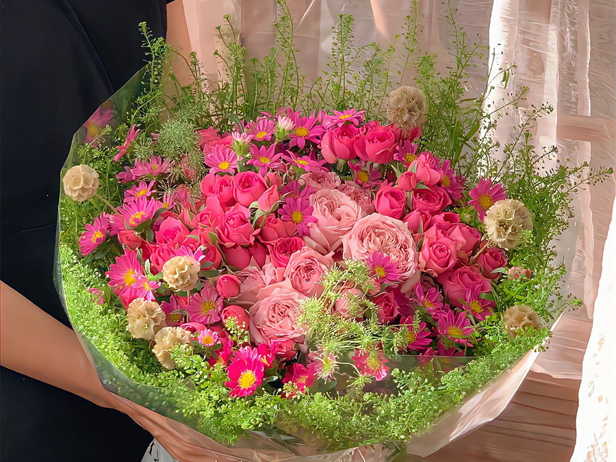 超治愈的春日花束，廣西花藝插花培訓(xùn)學(xué)校作品