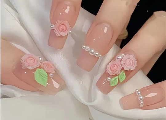 甜美系開春美甲，南寧專業(yè)美甲師推薦