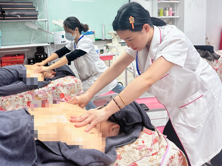 美容師手部如何發(fā)力？廣西培訓(xùn)美容師訓(xùn)練