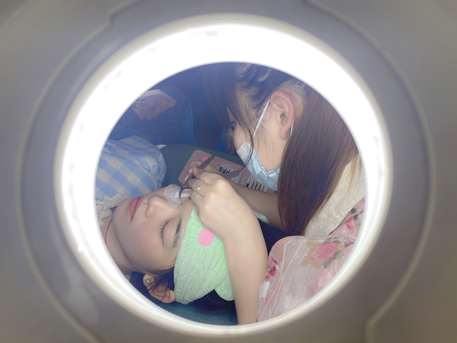 南寧美睫哪里專業(yè)？南寧學(xué)美睫去哪里？